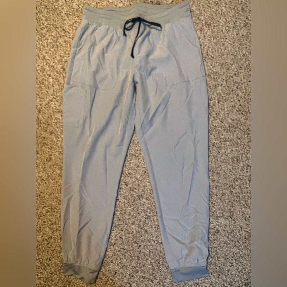 Maevn scrub jogger pant